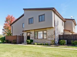 258 Circlegate Rd, New Lenox, IL 60451