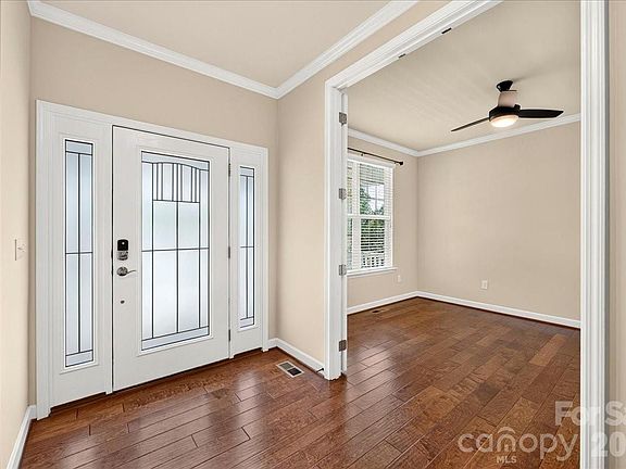 5th image of 108 Timberfalls Ct