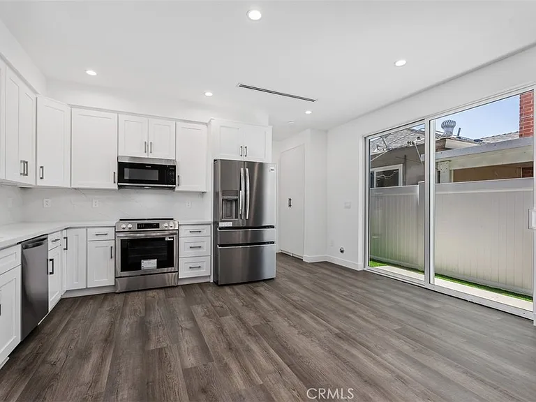 1325 West Ave #B — Photo 1