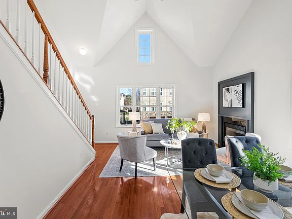 4th image of 11201 Wortham Crest Cir