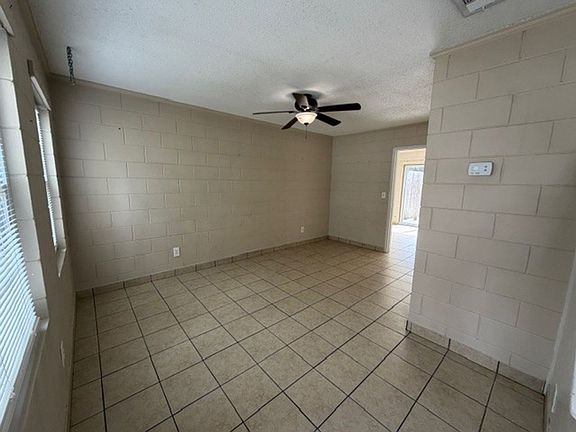 4th image of 502 Prince St APT A