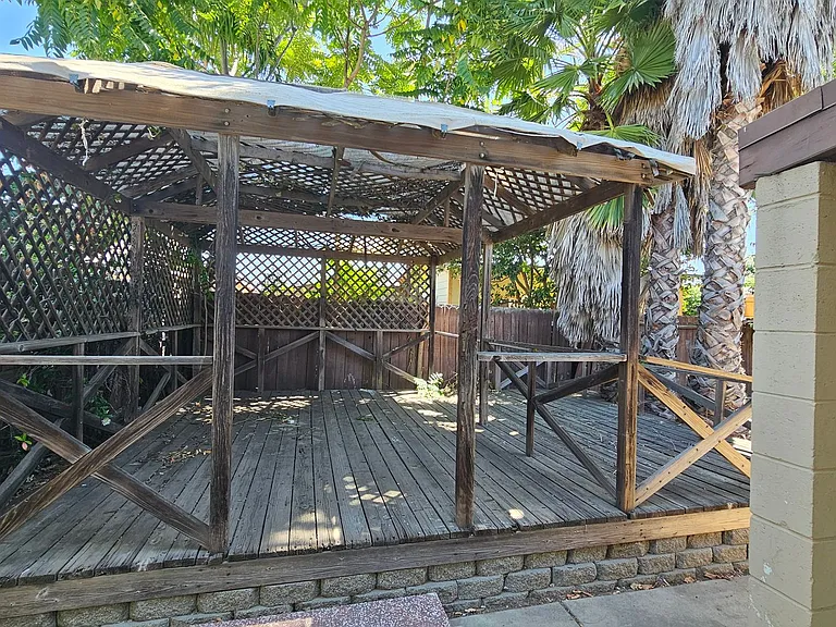 610 Daisy St — Photo 23