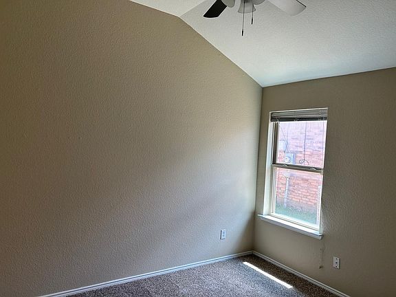 4th image of 6505 Manitoba St