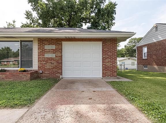 3rd image of 10147 Bellefontaine Rd