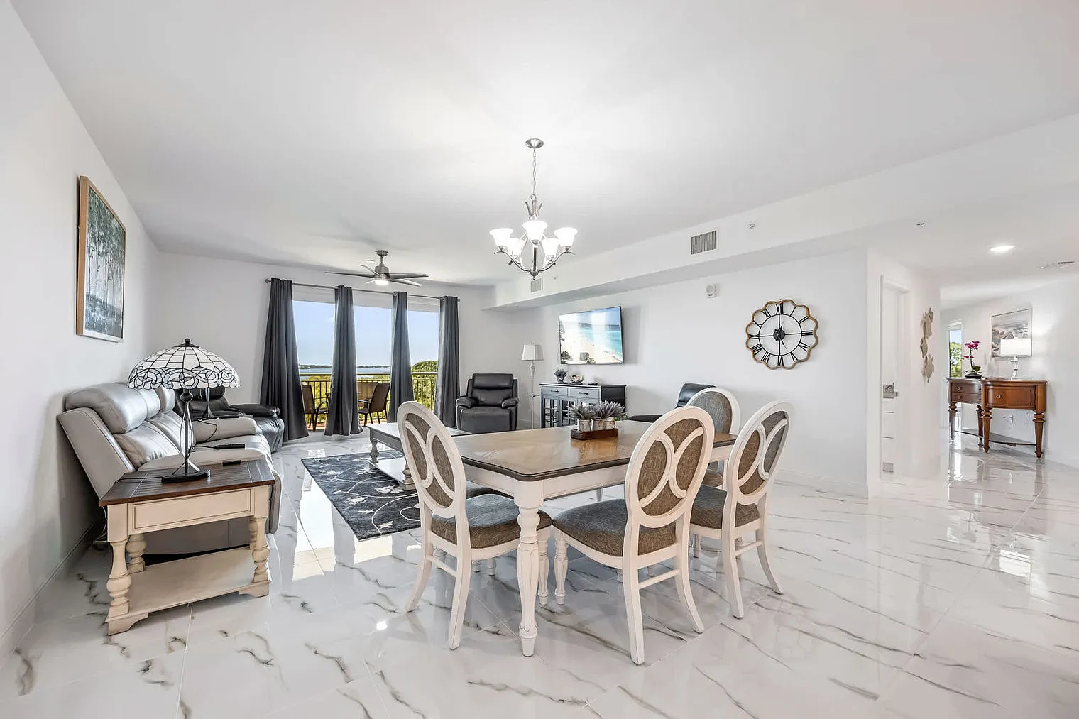 3 bed, 3.5 bath, $4,008 — Photo 3