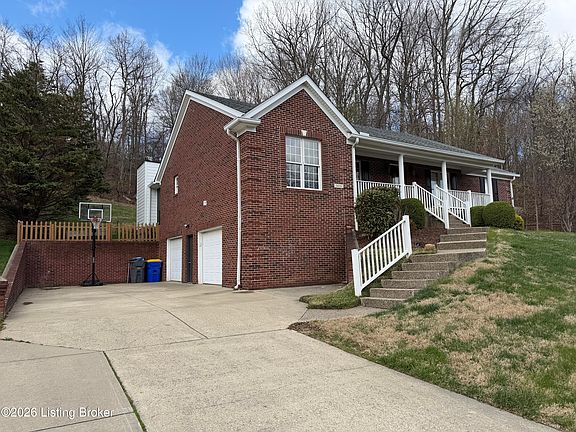 3rd image of 3410 Hardwood Forest Dr