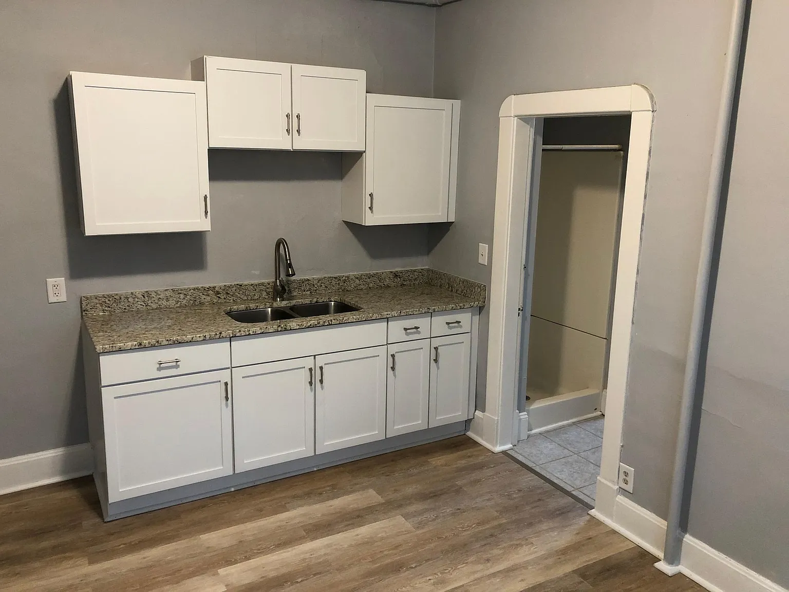 3 bed, 1400 sqft, $1,500 — Photo 2