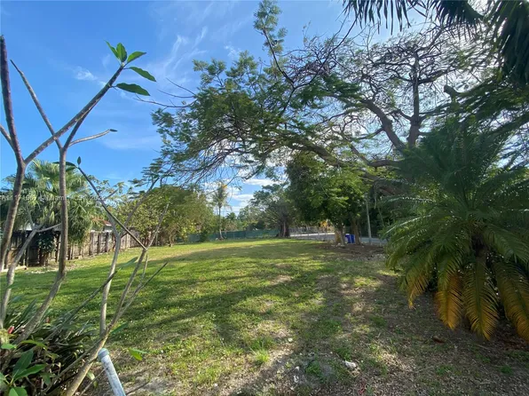 2290 SW 13th St, Miami, FL 33145