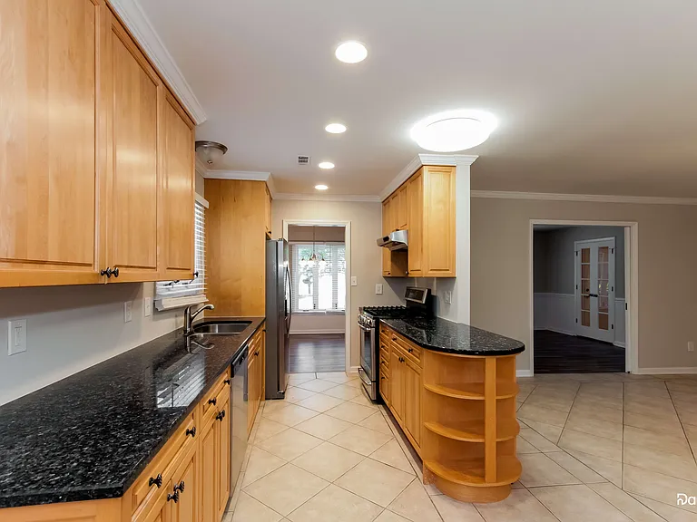 11902 Five Cedars Rd — Photo 4