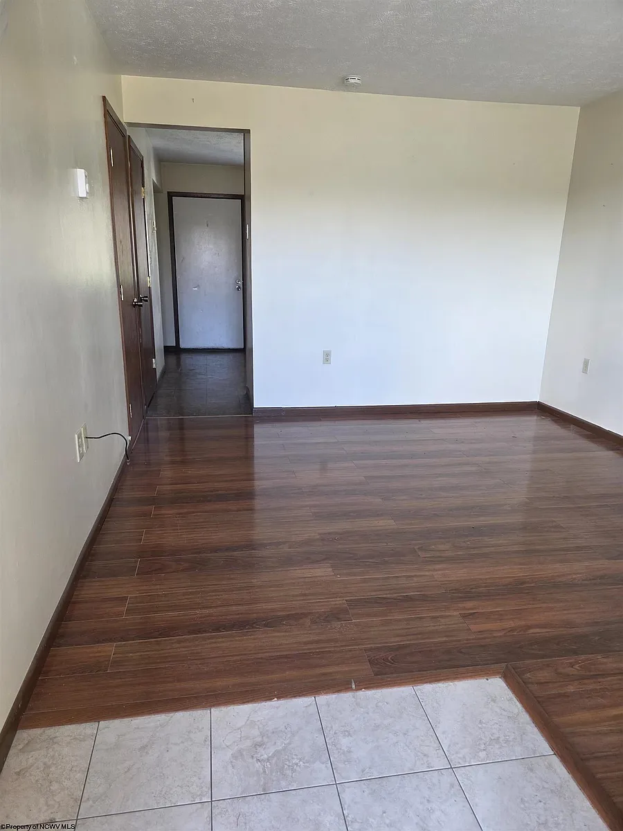Building Photo - 26 Pineview Dr #10
