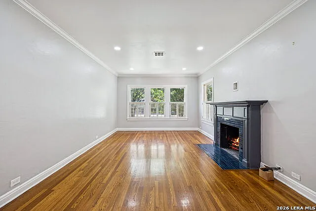 3 bed, 3.0 bath, 2420 sqft, $5,500 — Photo 4