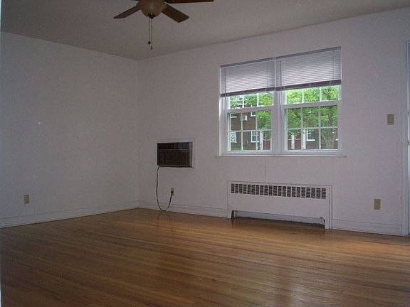 Spacious and sunny living room