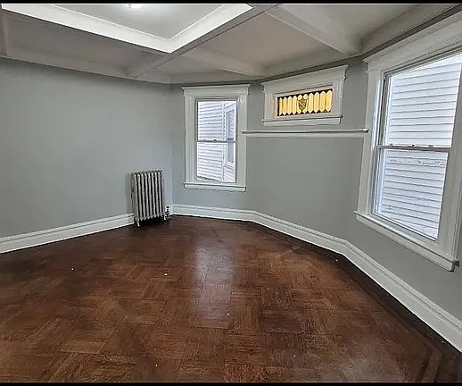 4th image of 69 Farley Ave #5D