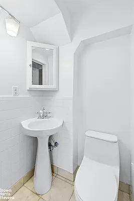 Rented by Brown Harris Stevens | media 6