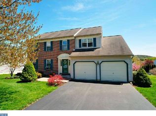 1114 Pepper Ridge Dr, Reading, PA 19606