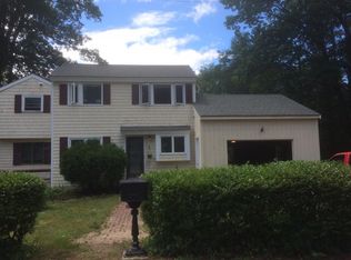 2 Leigh Rd, South Hamilton, MA 01982