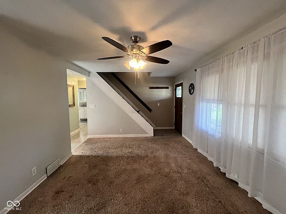 5th image of 2724 E Fairoaks Dr