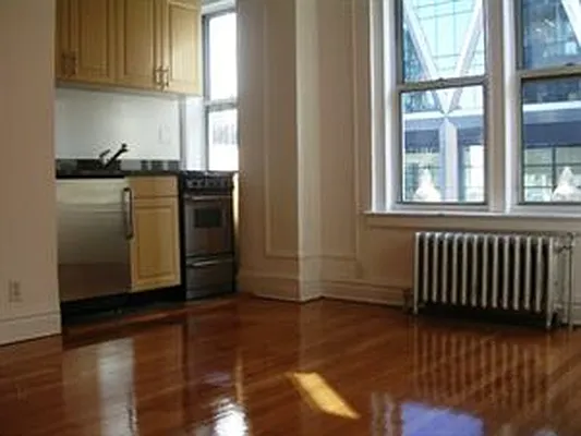 Rented by Douglas Elliman | media 4