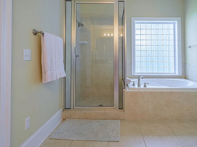 7414 Thomas Dr — Photo 7
