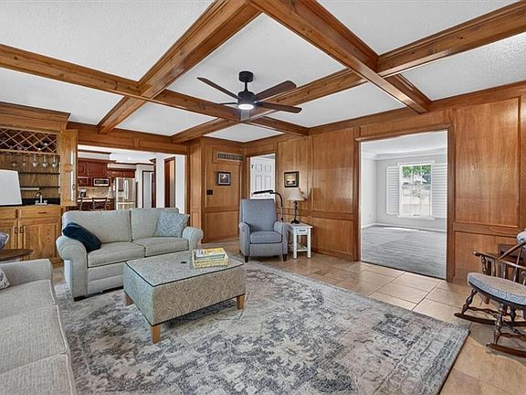 5th image of 22 NE Bayview Dr