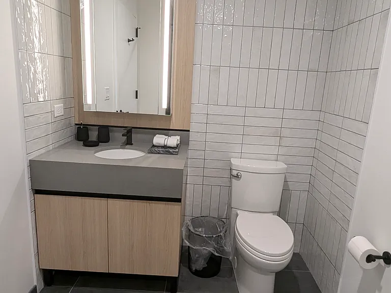 75 River Dr N #907 — Photo 16