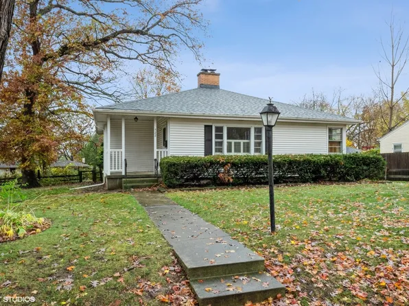 522 Belleview Ave, West Chicago, IL 60185