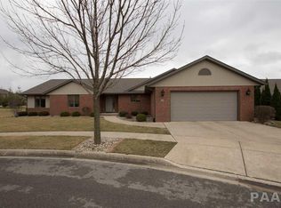 119 Barrington Pl, Morton, IL
