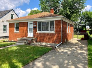 8131 Theisen St, Center Line, MI 48015