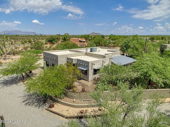 2nd image of 37125 S Estancia Dr