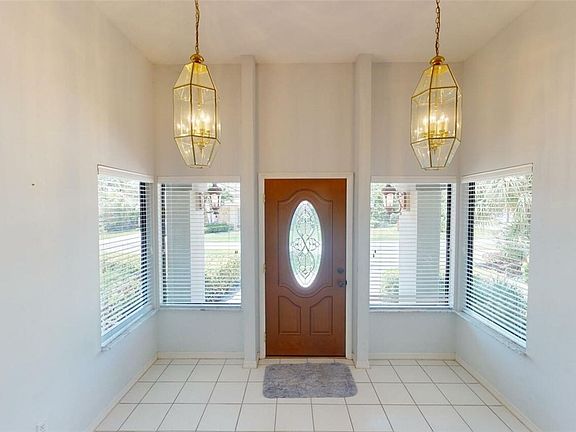 4th image of 120 Ocean Spray Ct