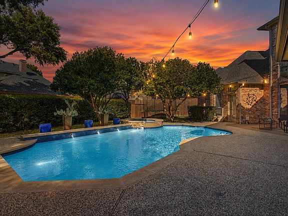 2nd image of 5929 Castlebar Ln