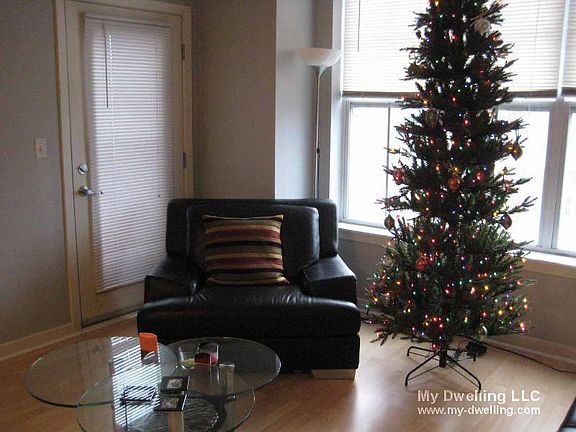 3rd image of 3930 S Lake Dr #321