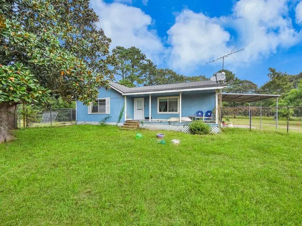 36576 Howell Rd, Hempstead, TX 77445