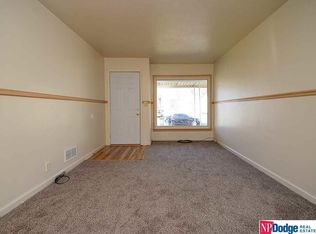 3909 N 43rd St, Omaha, NE 68111