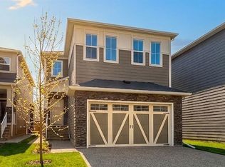 58 S Westland Park SW, Calgary, AB T3H0W1