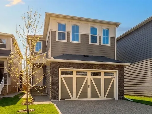 58 S Westland Park SW, Calgary, AB T3H 0W1