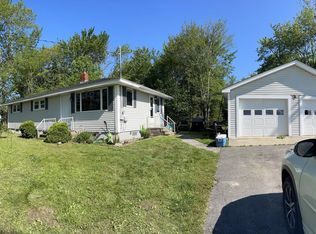 18 Jordan River Rd, Trenton, ME 04605