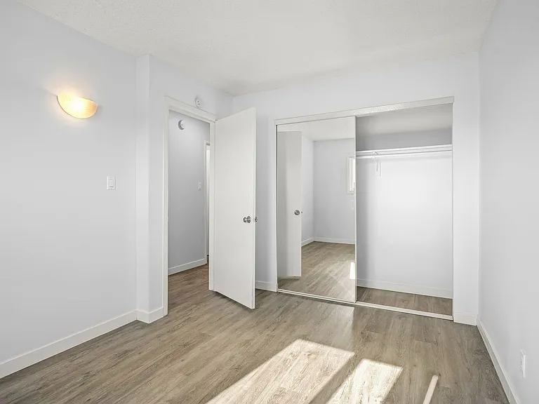 Tuscania Apartments — Photo 15