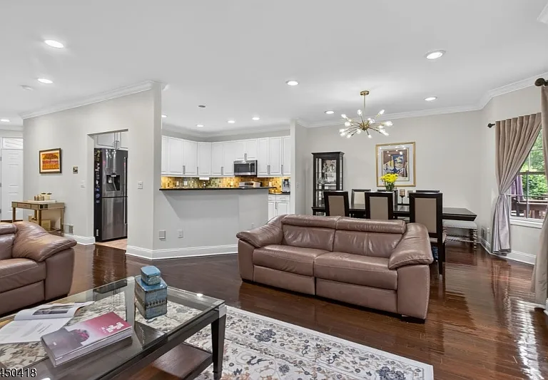90 Winged Foot Dr — Photo 8