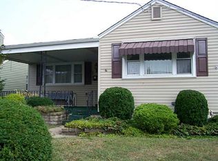 1736 Raymond Ave, Latrobe, PA 15650