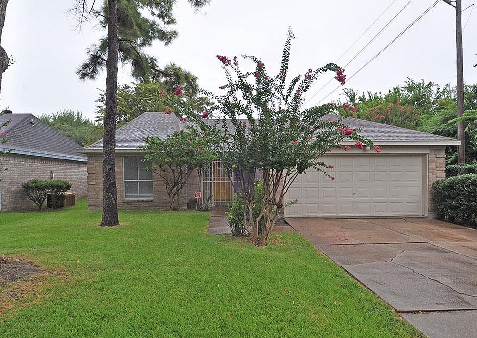 1st image of 13702 Naomi Hollow Ln