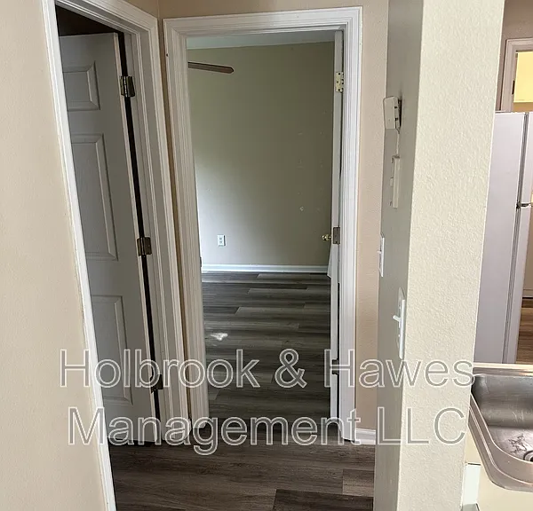 4531 Boardwalk Dr W #W-W-9 — Photo 11