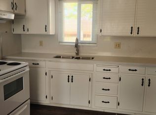 9662 Eisenbeisz St #B, Elk Grove, CA 95624