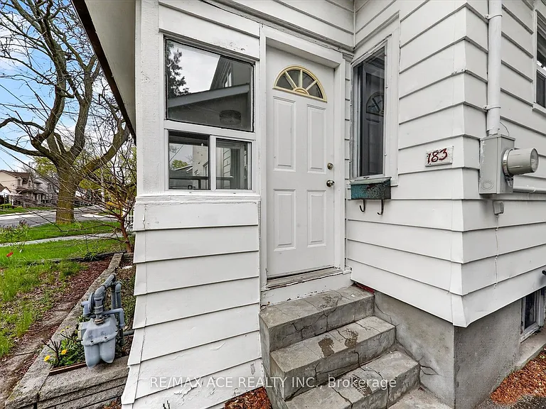 Glebemount Ave — Photo 4