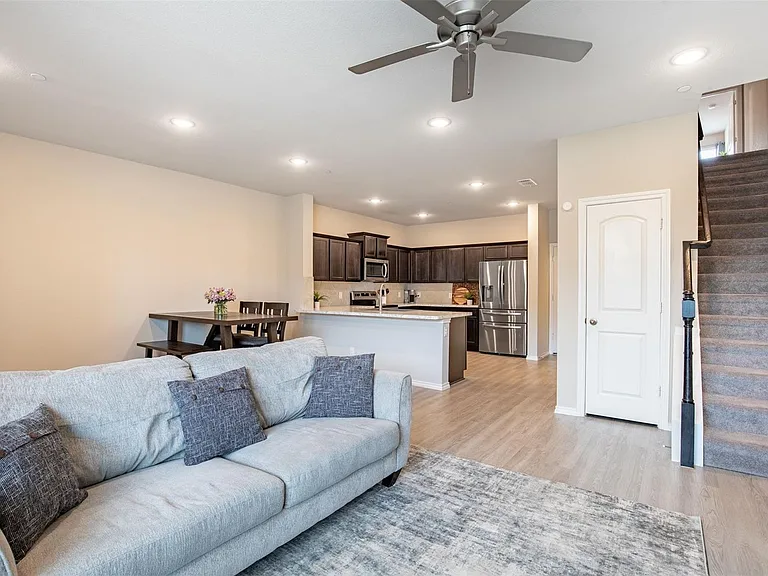 2308 Davenport Dr — Photo 7