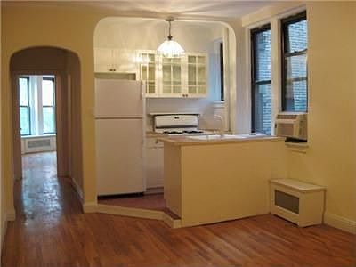 1st image of 41 W 13th St