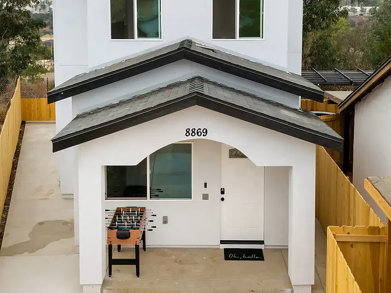 8869 Jade Coast Dr — Photo 49