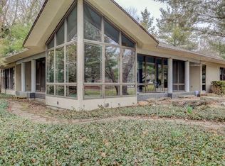 704 Fairway Dr, Champaign, IL