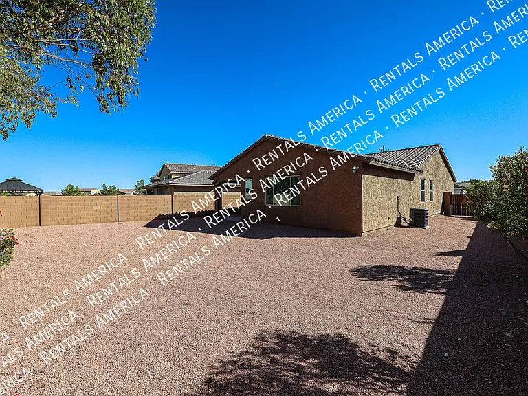 41192 W Rio Bravo Dr — Photo 26