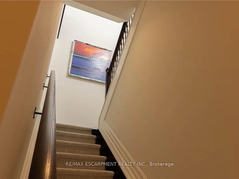 300 Randall St #Penthouse 1 — Photo 39